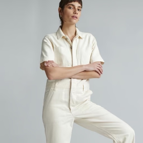 ✨Host Pick✨ EVERLANE The Supersoft Jean Coverall in Seeded Ecru Cream - Picture 4 of 12
